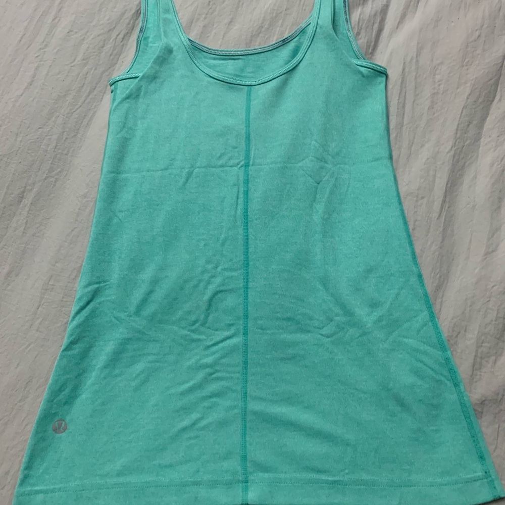 Lululemon tank, size 4